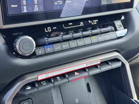 New 2026 Toyota Sequoia Platinum image 28