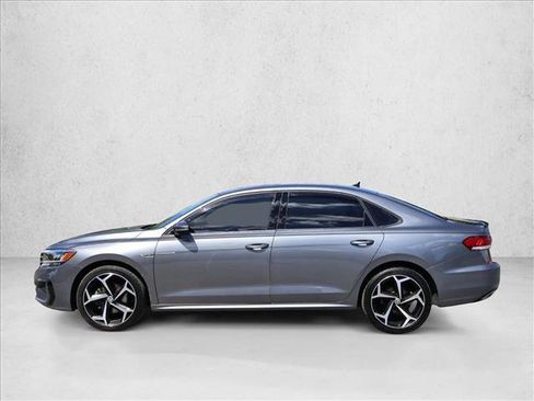Used 2020 Volkswagen Passat 2.0T R-Line FWD image 9
