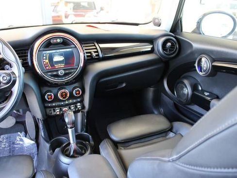 Used 2019 MINI Cooper S w/ Premium Package FWD image 13