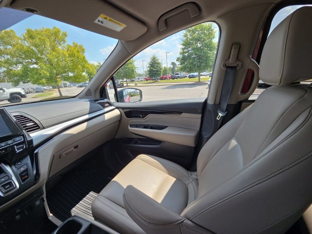 Used 2024 Honda Odyssey Touring image 25
