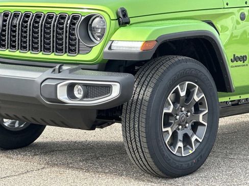 New 2026 Jeep Gladiator Sport image 7