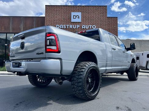 Used 2024 RAM 2500 Laramie w/ Night Edition AWD/4WD image 6