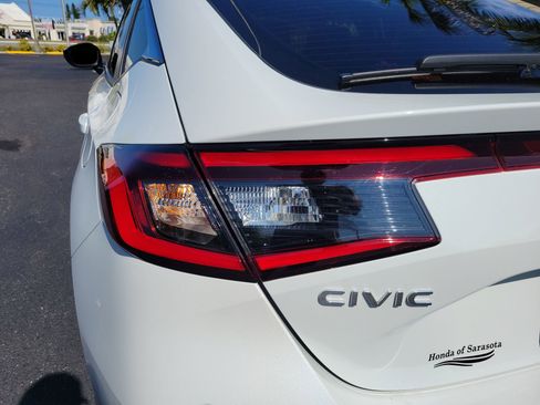 Used 2024 Honda Civic LX image 12