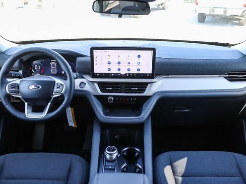 New 2026 Ford Explorer Active RWD image 12