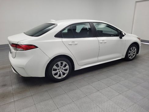 Used 2022 Toyota Corolla LE image 10