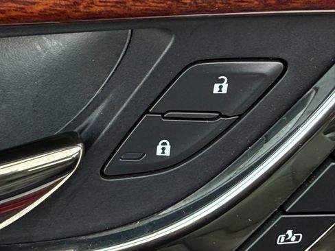 Used 2019 Cadillac CTS Sedan RWD image 37