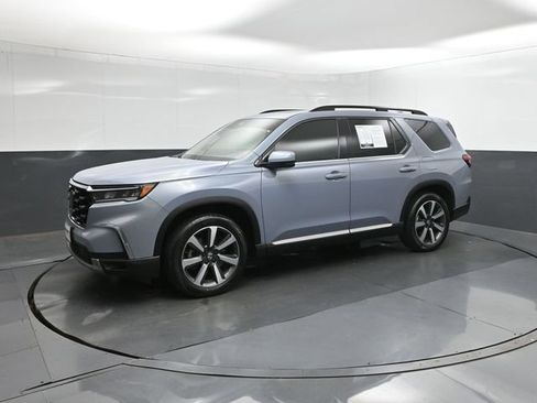 Certified 2023 Honda Pilot Touring image 8
