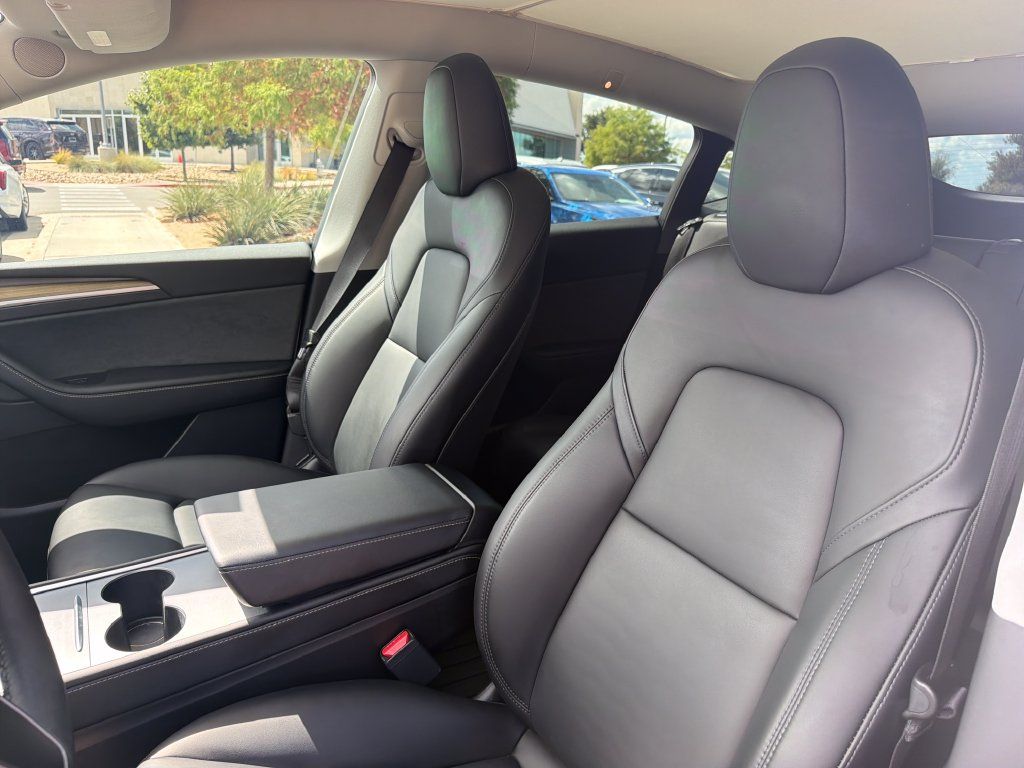 Used 2023 Tesla Model Y Long Range AWD/4WD image 20