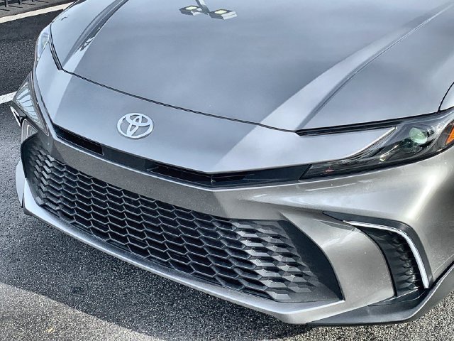 Used 2026 Toyota Camry SE FWD image 45
