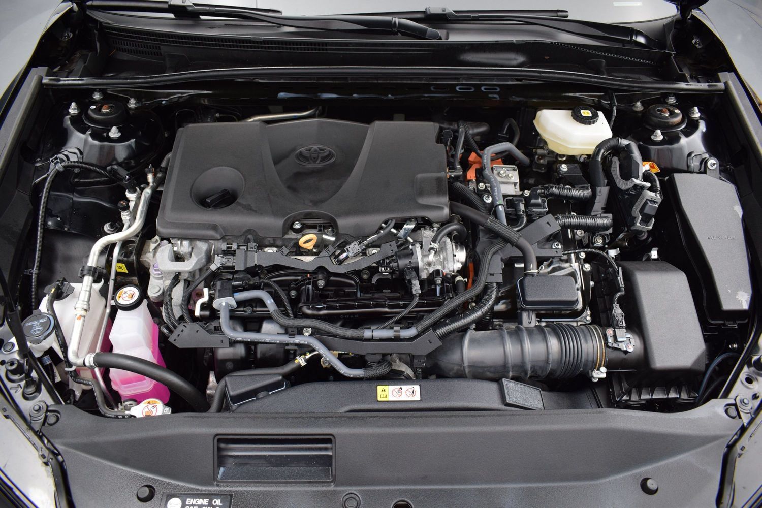 Used 2025 Toyota Camry LE FWD image 9