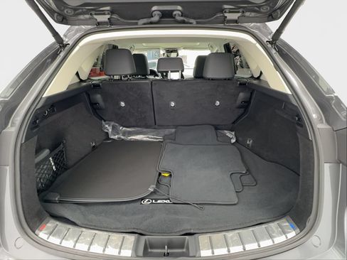 Used 2024 Lexus NX 250 FWD image 16