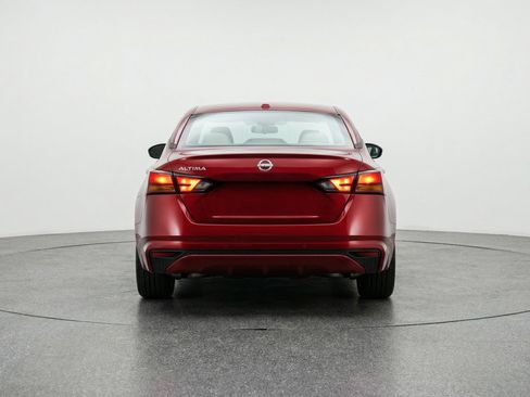 Used 2025 Nissan Altima 2.5 SV image 7