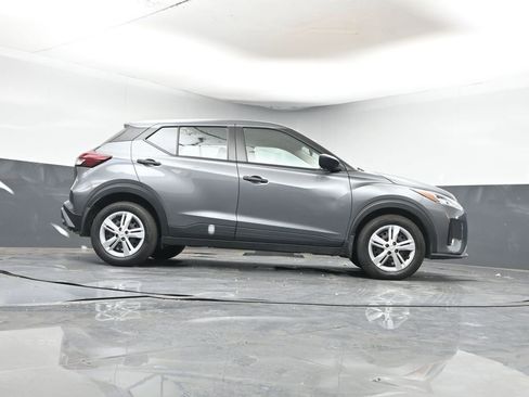 Used 2024 Nissan Kicks S image 28
