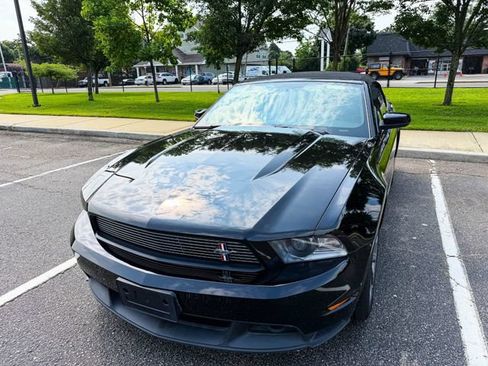 Used 2011 Ford Mustang GT Premium w/ 402A Rapid Spec Order Code RWD image 3