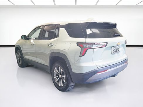 Used 2026 Chevrolet Equinox LT AWD/4WD image 6