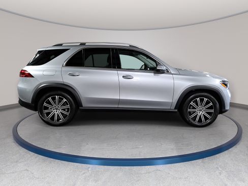 Used 2025 Mercedes-Benz GLE 350 4MATIC image 5