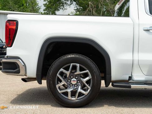 Used 2022 GMC Sierra 1500 SLT RWD image 5