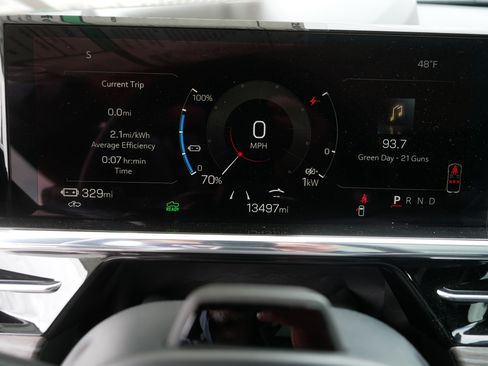 Used 2025 GMC Sierra EV Denali AWD/4WD image 21