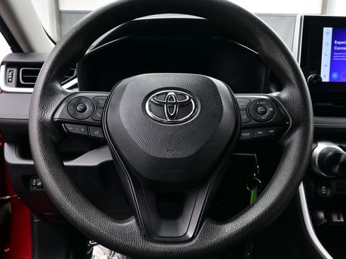 Used 2024 Toyota RAV4 LE image 21