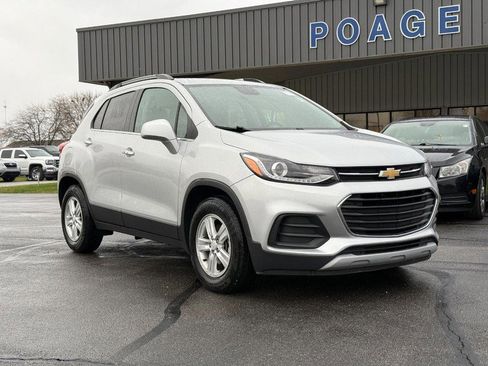 Used 2019 Chevrolet Trax LT w/ LT Convenience Package image 1