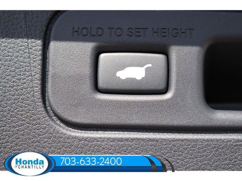 New 2025 Honda Pilot Touring image 34