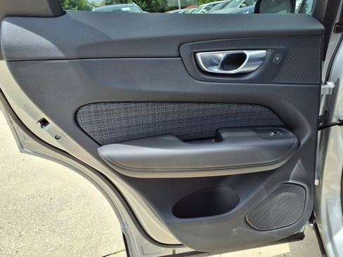 Certified 2024 Volvo XC60 B5 Core AWD/4WD image 18