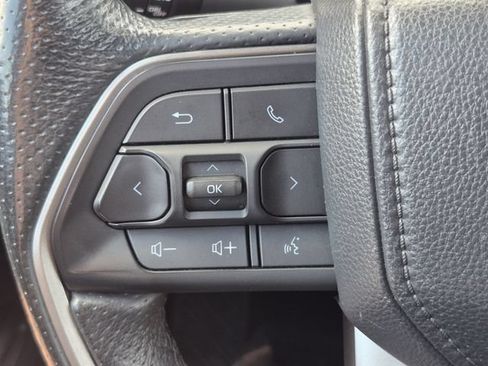 Used 2024 Toyota Tacoma TRD Off-Road AWD/4WD image 12