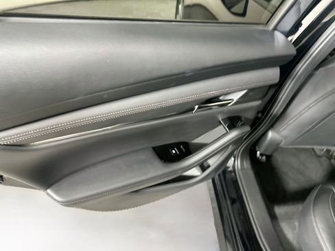 Used 2019 MAZDA MAZDA3 AWD Sedan w/ Preferred Package image 26