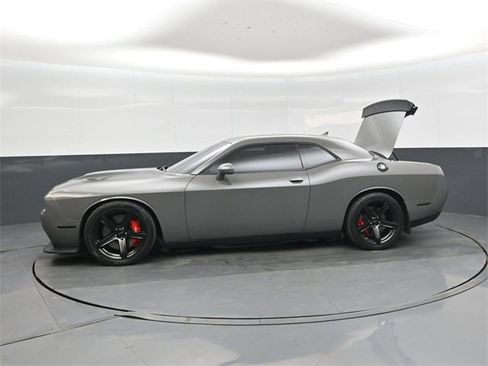 Used 2018 Dodge Challenger SRT Hellcat image 49
