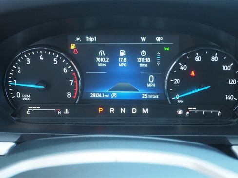 Used 2021 Ford Explorer XLT w/ Class III Trailer Tow Package image 13