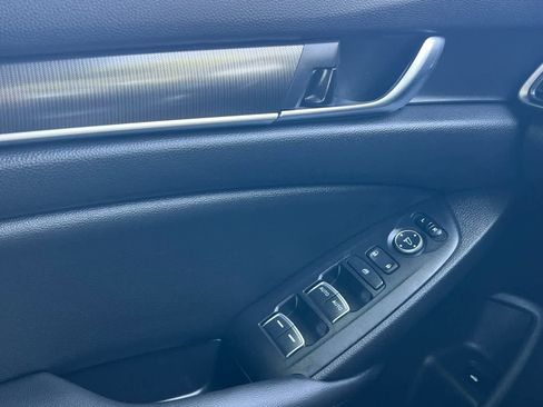 Used 2022 Honda Accord Sport image 13