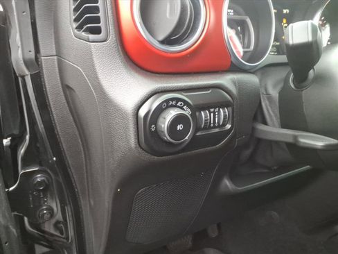 Used 2020 Jeep Wrangler Unlimited Rubicon image 12