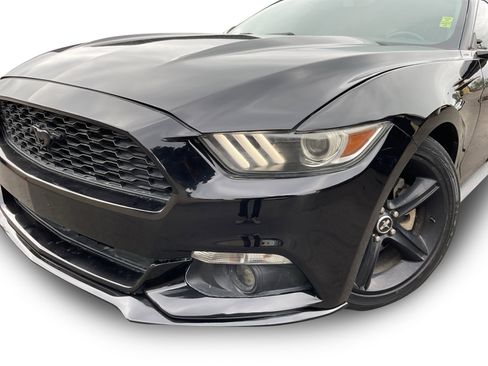 Used 2016 Ford Mustang Coupe w/ Equipment Group 051A image 9
