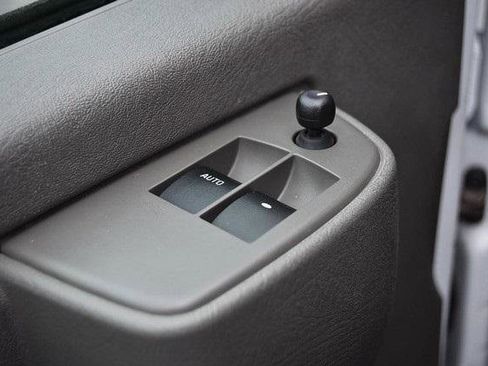 Used 2024 GMC Savana 2500 w/ Driver Convenience Package image 12