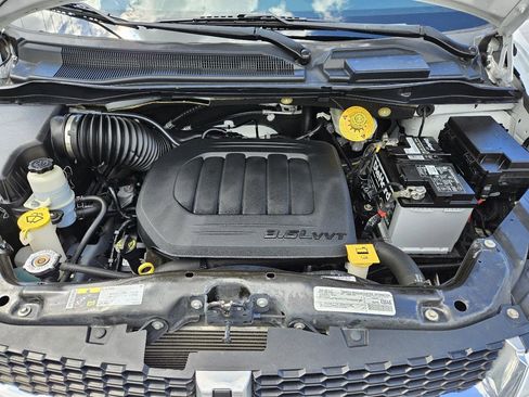 Used 2019 Dodge Grand Caravan SE w/ Power Convenience Group I FWD image 51