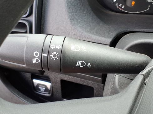 Used 2025 RAM ProMaster 2500 w/ Convenience Group image 19