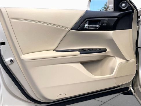 Used 2014 Honda Accord EX-L image 22