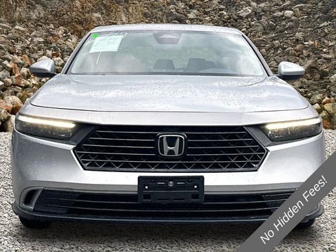 Used 2024 Honda Accord EX image 3