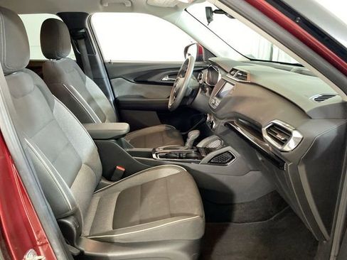 Used 2022 Chevrolet TrailBlazer LT image 35