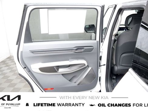 New 2026 Kia EV9 Wind image 11