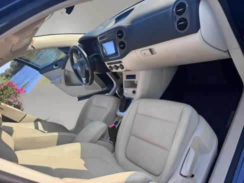 Used 2016 Volkswagen Tiguan S FWD image 9