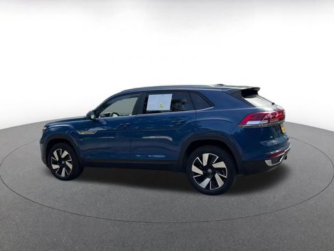 Used 2026 Volkswagen Atlas Cross Sport SE FWD image 9