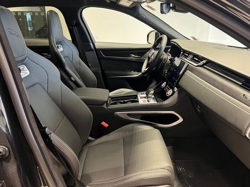 New 2025 Jaguar F-PACE R-Dynamic S image 16