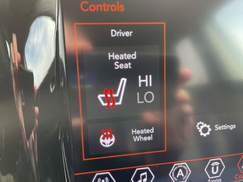 Used 2018 Jeep Compass Limited image 21