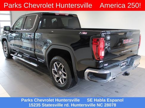 Certified 2022 GMC Sierra 1500 SLT w/ X31 Off-Road Package AWD/4WD image 33