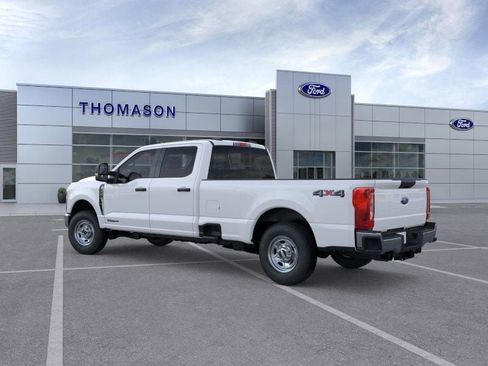 New 2026 Ford F250 XL w/ XL Chrome Package image 4
