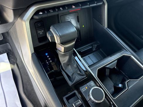 Used 2024 Toyota Tundra Limited image 17