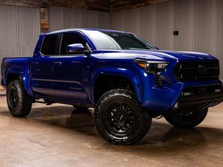Used 2025 Toyota Tacoma SR5 video 1