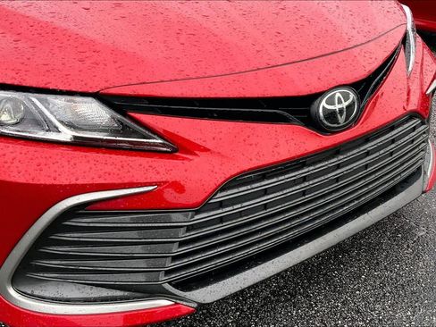 Used 2023 Toyota Camry LE FWD image 29