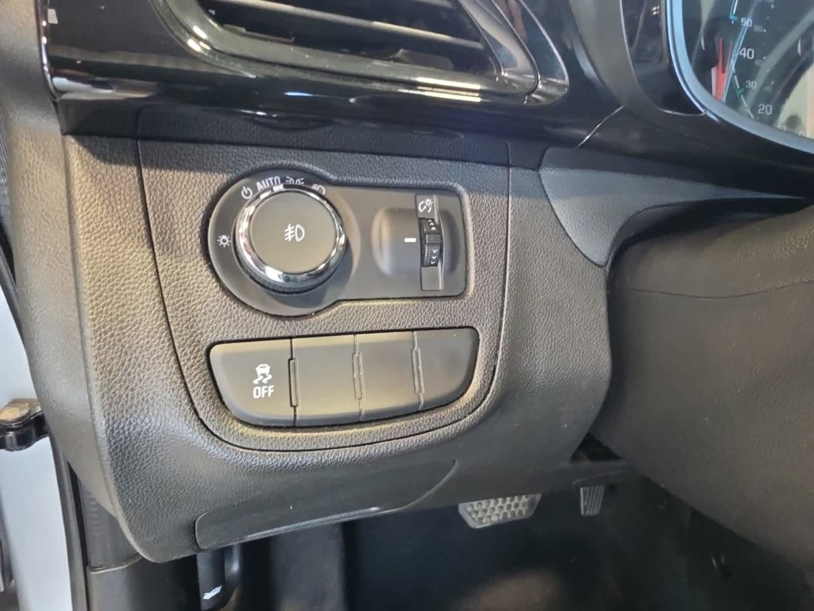 Used 2018 Chevrolet Spark LT FWD image 21